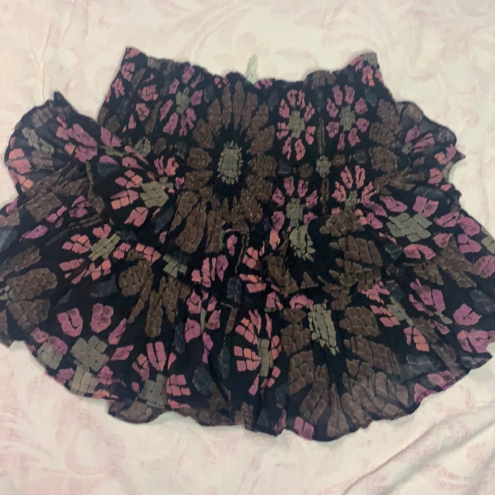 Women's Black Floral Ruffled Mini Skirt